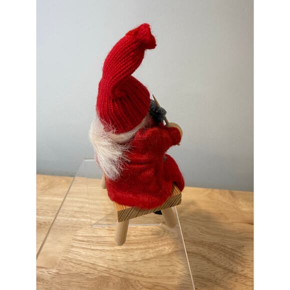 Ljungstroms Of Sweden Tomte Wooden Figure Grandma Knitting JL - Picture 3 of 11